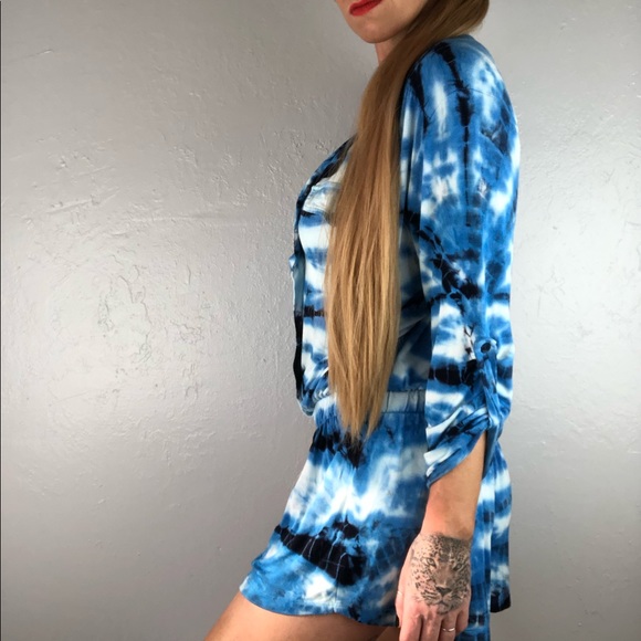 YOUNG BROKE & FABULOUS Blue Tie Dye Romper XS - Picture 5 of 14